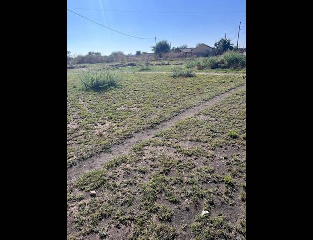 LAND FOR SALE IN MMABATHO 15